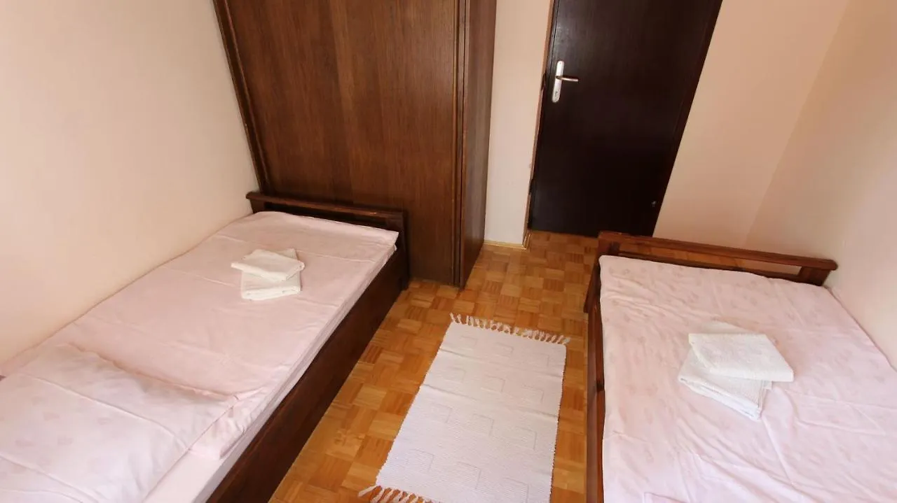Apartment Prosinecki Malinska