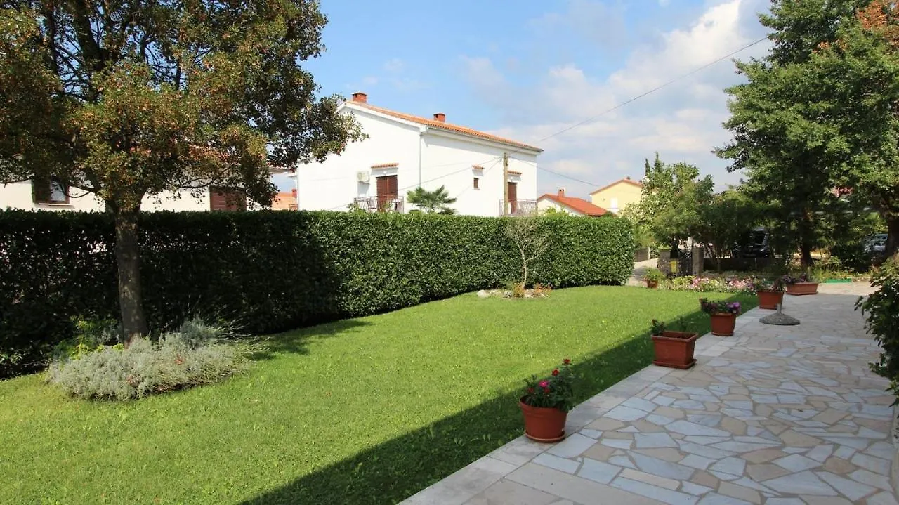 Apartment Prosinecki Malinska Penzion