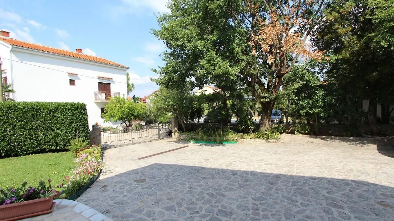 Apartment Prosinecki Malinska Penzion