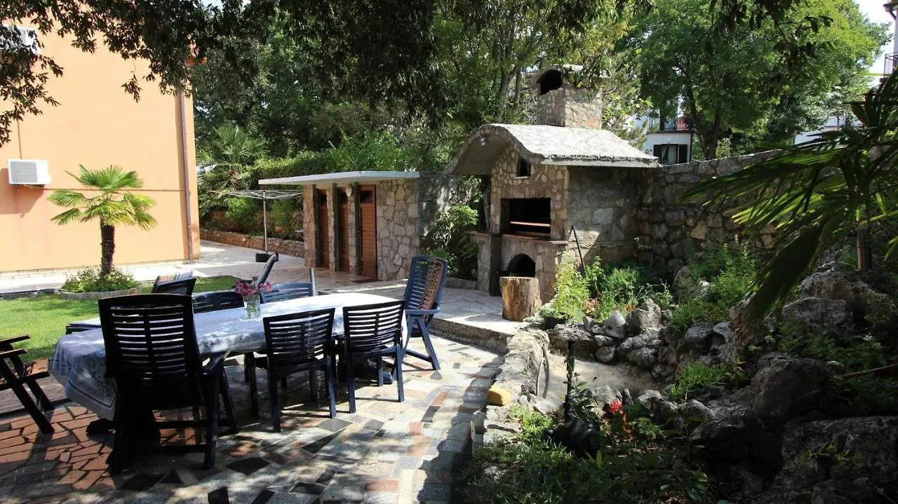 Apartment Prosinecki Malinska