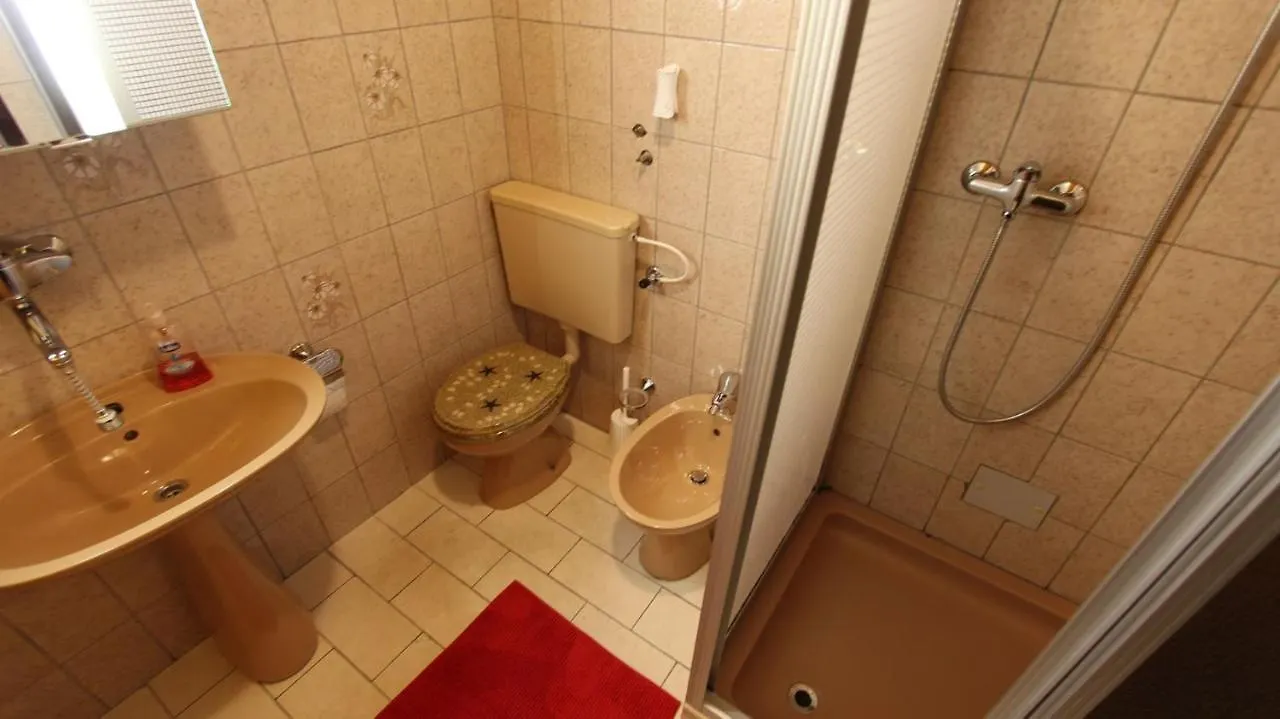 Apartment Prosinecki Malinska Penzion